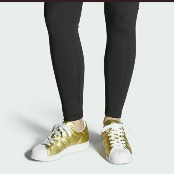 ADIDAS ORIGINALS SUPERSTARS GOLD METALLIC/WHITE W10 - Picture 2 of 9